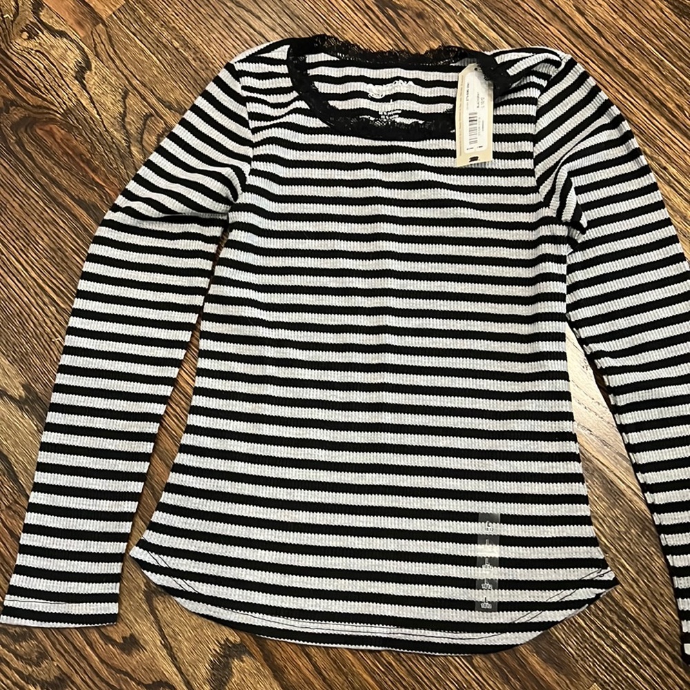 Girls New Arizona Stripe Shirt in Size Large